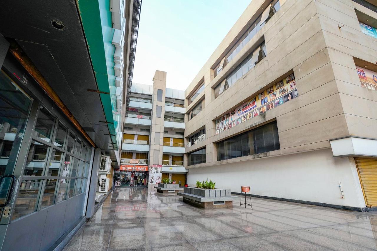 Fabexpress Blue Stone Hotel Surat Exterior foto